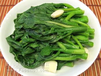 garlic-cabbage-seedlings